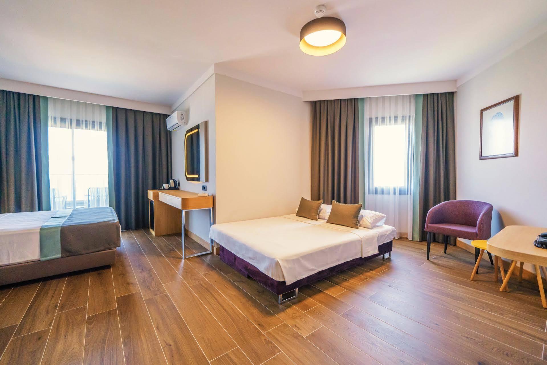 Marmaris Random Rooms By Lookbookholiday Экстерьер фото